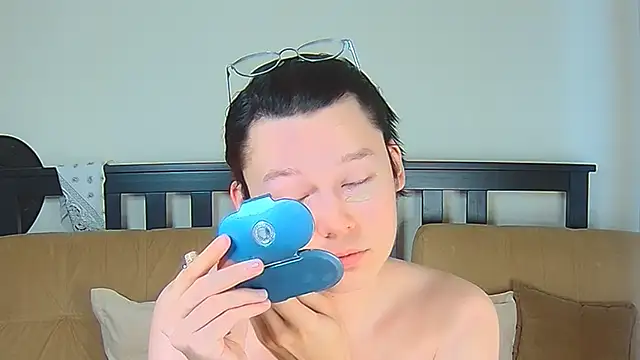 Derek Carter online show from 09-19-25, 01:01