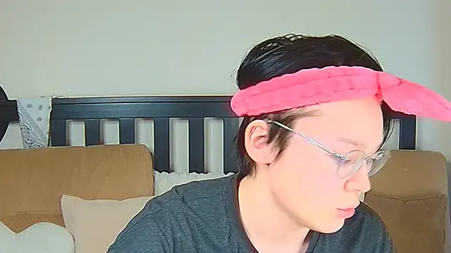 Derek Carter online show from 10-04-25, 01:20