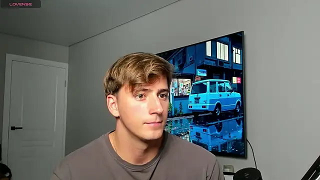 Snapshot of DaniHort chatting on 10-10-25, 01:21 DaniHort online show from 10-10-25, 01:21