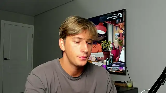 Snapshot of DaniHort chatting on 12-05-25, 06:11 DaniHort online show from 12-05-25, 06:11