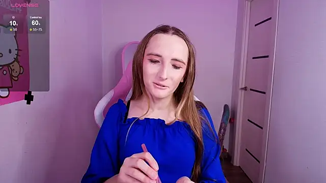 Snapshot of Vi_Luxy chatting on 11-20-25, 02:01 Vi Luxy online show from 11-20-25, 02:01