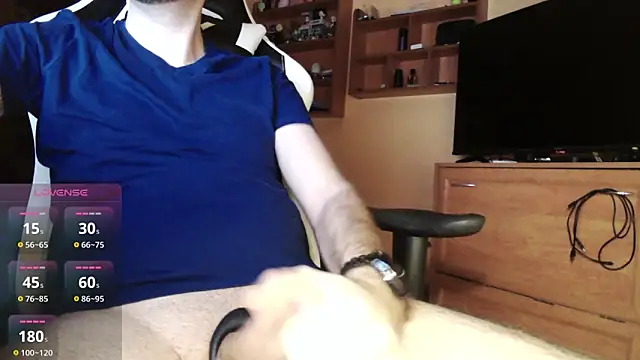 Snapshot of Bigszaab chatting on 11-15-25, 12:02 Bigszaab online show from 11-15-25, 12:02