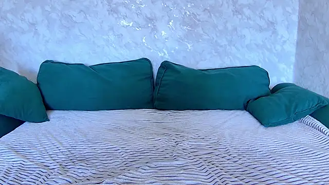 AliceSinner online show from 10-19-25, 07:53