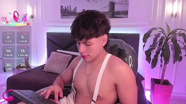 Jordan 24  online show from 11-12-25, 08:52