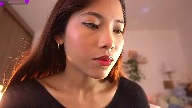 violeth     online show from 02-12-26, 01:28