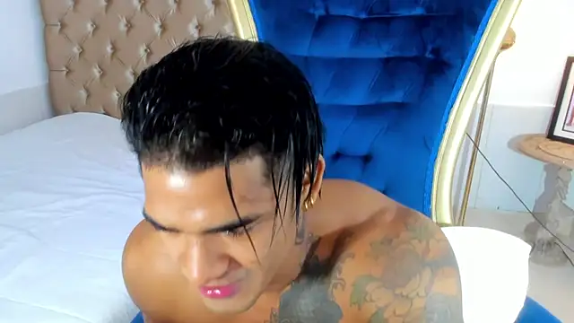 antonio  444 online show from 11-06-25, 08:04