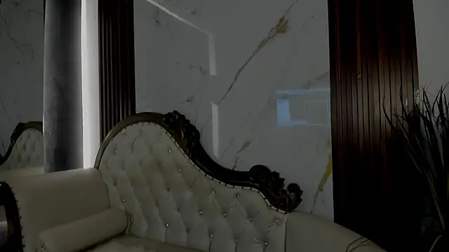 Snapshot of CoralieBronson chatting on 10-11-25, 08:07 CoralieBronson online show from 10-11-25, 08:07