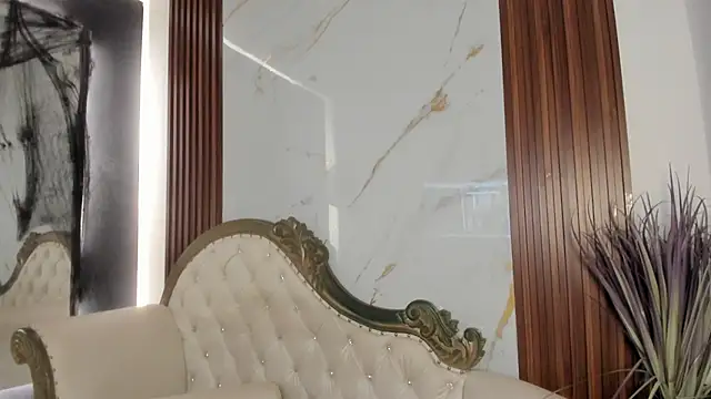 Snapshot of CoralieBronson chatting on 10-19-25, 09:10 CoralieBronson online show from 10-19-25, 09:10