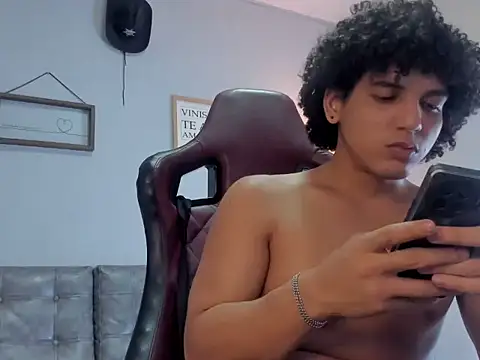 Xfire boy69 online show from 09-20-25, 06:53