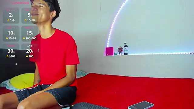 liaam mendoza online show from 09-30-25, 03:22