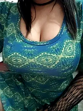 Snapshot of hot_grieal1 chatting on 10-21-25, 06:30 hot grieal1 online show from 10-21-25, 06:30