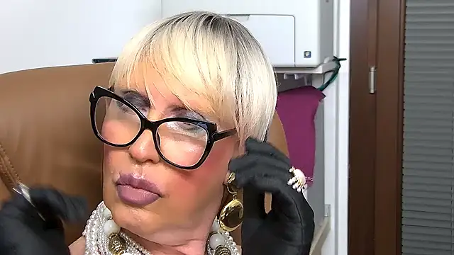 ROBY SWEETHOT online show from 11-19-25, 11:16