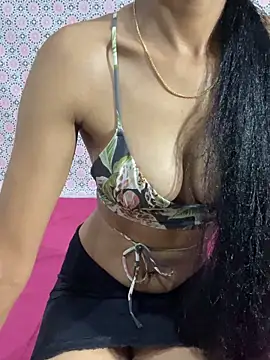 Snapshot of chandiqueen chatting on 10-02-25, 06:53 chandiqueen online show from 10-02-25, 06:53