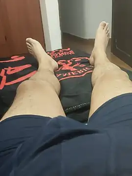 Snapshot of ScuffingBungalow chatting on 03-17-26, 03:33 ScuffingBungalow online show from 03-17-26, 03:33