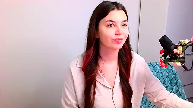 Snapshot of peachyness chatting on 12-13-25, 11:21 peachyness online show from 12-13-25, 11:21