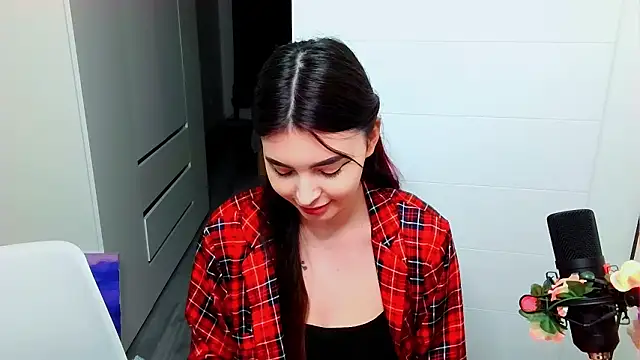 Snapshot of peachyness chatting on 01-14-26, 04:34 peachyness online show from 01-14-26, 04:34