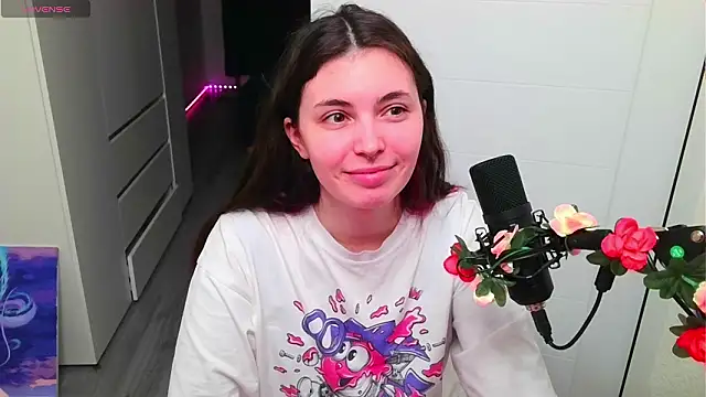 Snapshot of peachyness chatting on 02-25-26, 09:57 peachyness online show from 02-25-26, 09:57