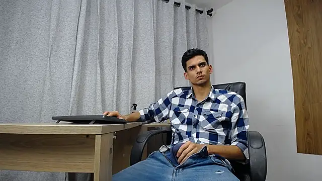 Sebalexis7 online show from 11-13-25, 03:38