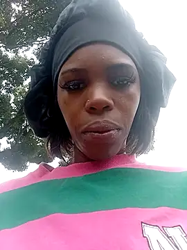 Snapshot of GoldSnowXxX chatting on 02-17-26, 11:18 GoldSnowXxX online show from 02-17-26, 11:18