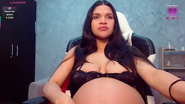 Roxxi 2110 online show from 10-16-25, 01:50