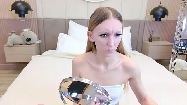 KellyBradford online show from 11-22-25, 10:36