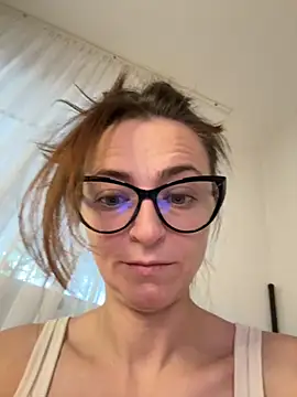 ClaireCrazy online show from 11-12-25, 06:58