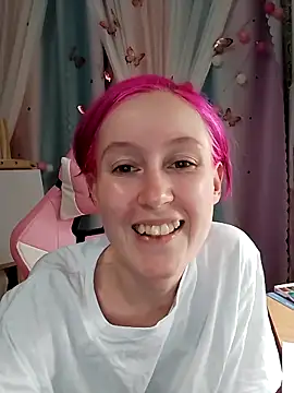 Fuzzy Unicorn online show from 10-09-25, 07:12