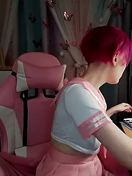 Fuzzy Unicorn online show from 11-13-25, 07:35