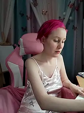 Fuzzy Unicorn online show from 12-01-25, 07:52