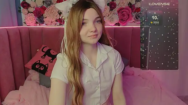 AnimeAlica18 online show from 11-01-25, 02:24