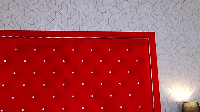 Snapshot of Ellsa_Jean_ chatting on 10-28-25, 03:21 Ellsa Jean online show from 10-28-25, 03:21