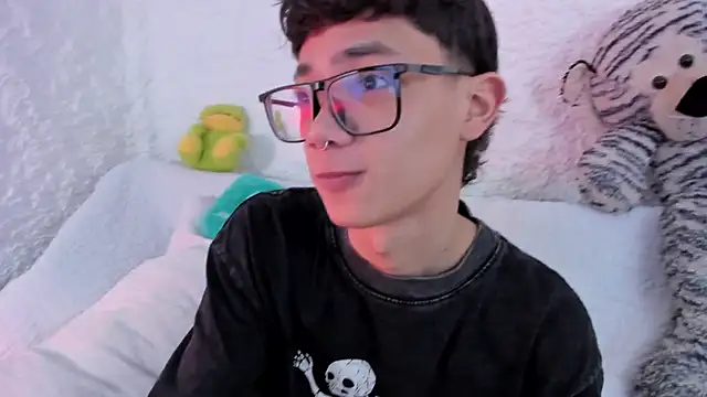 Snapshot of thiago_kinghot chatting on 09-29-25, 05:56 thiago kinghot online show from 09-29-25, 05:56