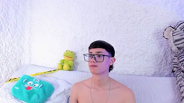 Snapshot of thiago_kinghot chatting on 11-12-25, 12:16 thiago kinghot online show from 11-12-25, 12:16