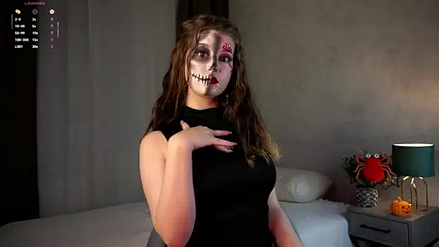 PeggyHaskells online show from 10-31-25, 12:28