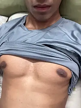 Snapshot of alwayshotandbig chatting on 03-12-26, 06:14 alwayshotandbig online show from 03-12-26, 06:14