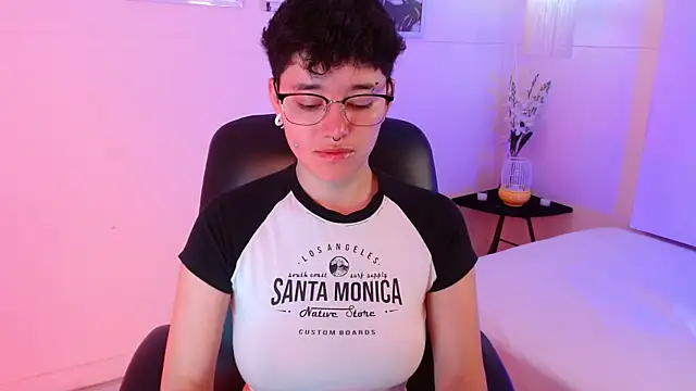 jeroharper online show from 10-13-25, 04:07