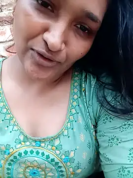 Snapshot of Hotty-couple063 chatting on 10-30-25, 10:38 Hotty-couple063 online show from 10-30-25, 10:38