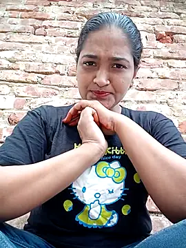 Snapshot of Hotty-couple063 chatting on 11-03-25, 06:25 Hotty-couple063 online show from 11-03-25, 06:25