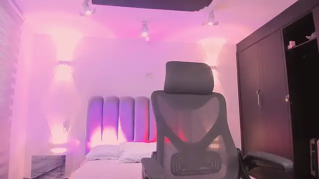 AlliceLover online show from 11-21-25, 12:04