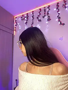 Lia  1 online show from 01-16-26, 12:36