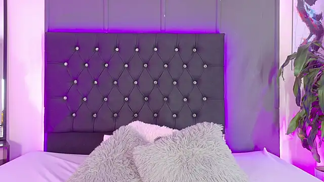 Billie Eilish online show from 09-22-25, 08:00