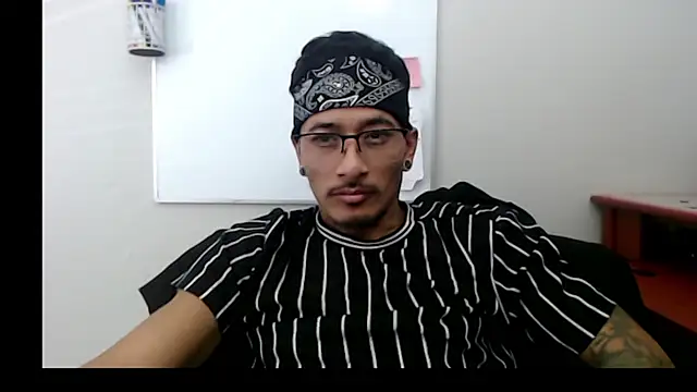 Snapshot of tanjir020 chatting on 02-05-26, 09:41 tanjir020 online show from 02-05-26, 09:41