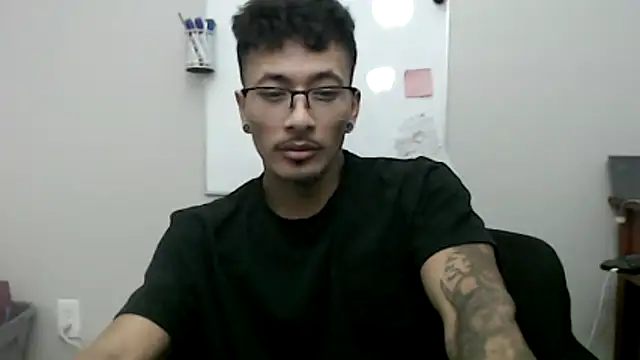 Snapshot of tanjir020 chatting on 02-14-26, 10:12 tanjir020 online show from 02-14-26, 10:12