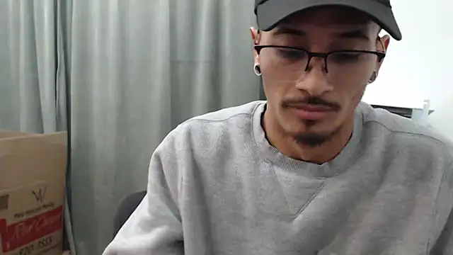 Snapshot of tanjir020 chatting on 03-08-26, 11:25 tanjir020 online show from 03-08-26, 11:25