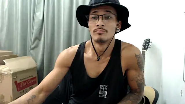 Snapshot of tanjir020 chatting on 03-16-26, 05:44 tanjir020 online show from 03-16-26, 05:44