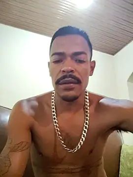 Snapshot of lacoste12 chatting on 10-27-25, 01:09 lacoste12 online show from 10-27-25, 01:09