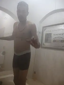 Snapshot of lacoste12 chatting on 11-01-25, 03:52 lacoste12 online show from 11-01-25, 03:52