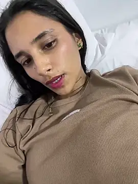 Snapshot of Lorena_Mcfly chatting on 10-20-25, 01:50 Lorena Mcfly online show from 10-20-25, 01:50