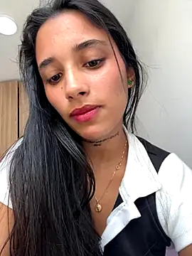 Snapshot of Lorena_Mcfly chatting on 10-23-25, 06:50 Lorena Mcfly online show from 10-23-25, 06:50