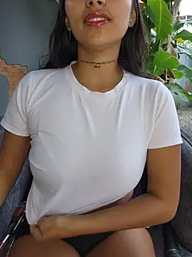 Snapshot of Lorena_Mcfly chatting on 10-26-25, 01:17 Lorena Mcfly online show from 10-26-25, 01:17